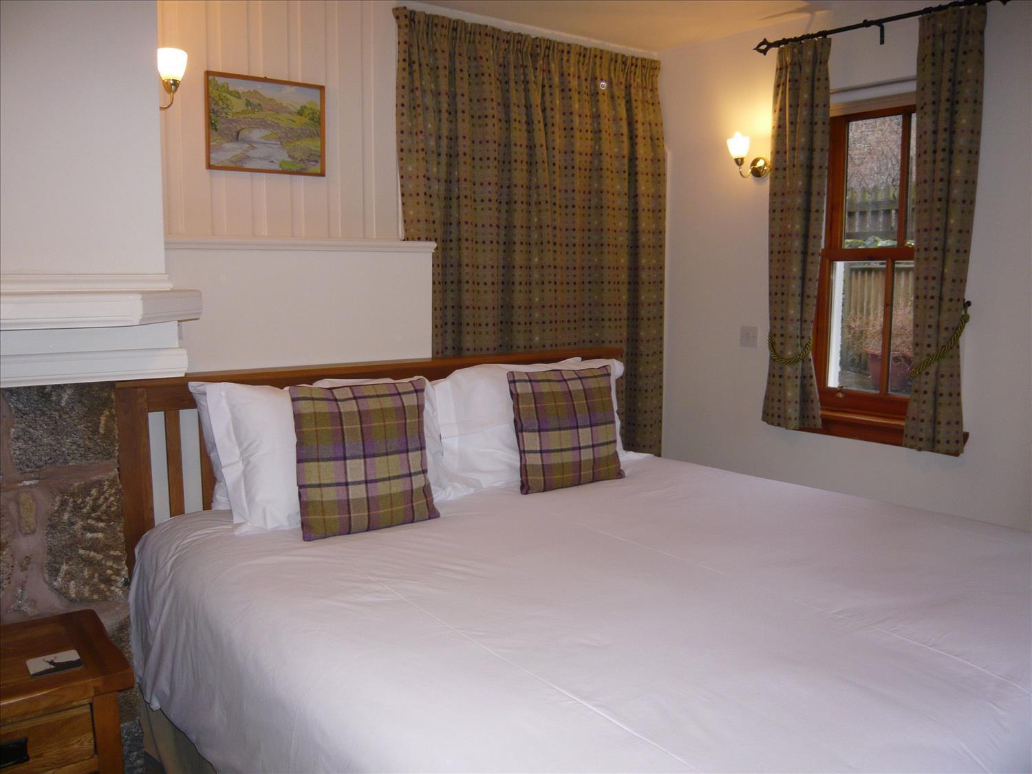 The Bothy At Ivy Cottage Braemar Bagian luar foto